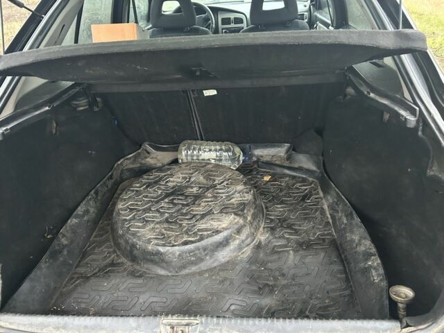 Черный Чери Амулет, объемом двигателя 1.6 л и пробегом 250 тыс. км за 1199 $, фото 5 на Automoto.ua