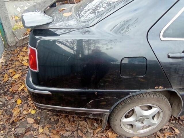 Чорний Чері Амулет, об'ємом двигуна 1.6 л та пробігом 80 тис. км за 2000 $, фото 4 на Automoto.ua