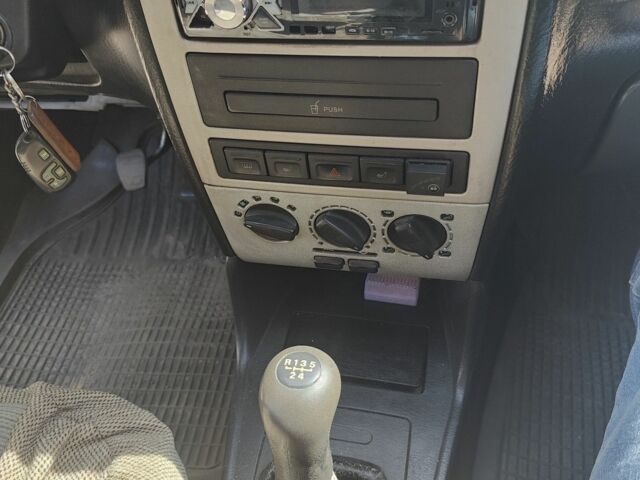 Чорний Чері Амулет, об'ємом двигуна 1.6 л та пробігом 422 тис. км за 1399 $, фото 23 на Automoto.ua