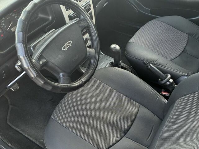 Чери Амулет 2008 в Запорожье на Automoto.ua Черный Чери Амулет, объемом двигателя 0 л и пробегом 195 тыс. км за 2100 $, фото 3 на Automoto.ua