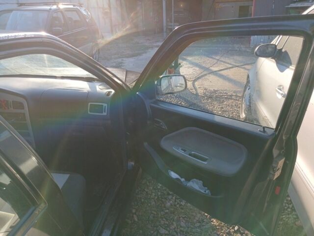 Черный Чери Амулет, объемом двигателя 0 л и пробегом 164 тыс. км за 1400 $, фото 7 на Automoto.ua