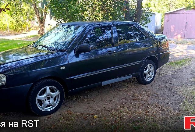 Чорний Чері Амулет, об'ємом двигуна 1.6 л та пробігом 300 тис. км за 1200 $, фото 7 на Automoto.ua