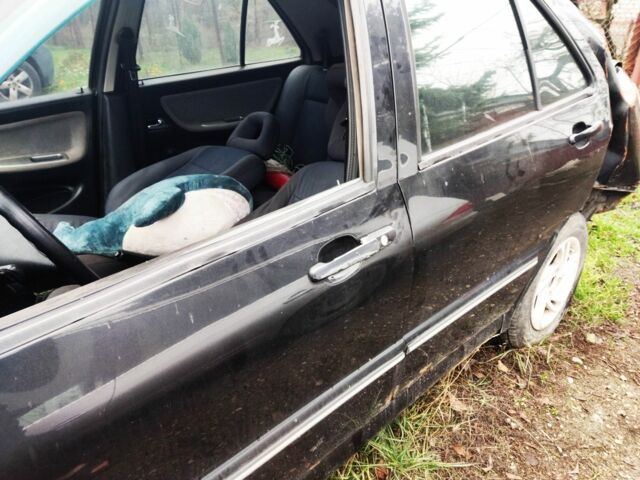 Черный Чери Амулет, объемом двигателя 1.6 л и пробегом 130 тыс. км за 600 $, фото 2 на Automoto.ua