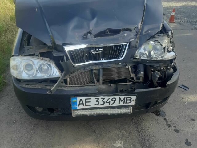 Черный Чери Амулет, объемом двигателя 1.6 л и пробегом 2 тыс. км за 865 $, фото 2 на Automoto.ua