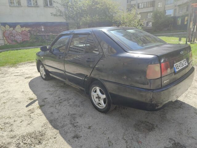 Чорний Чері Амулет, об'ємом двигуна 1.6 л та пробігом 422 тис. км за 1399 $, фото 5 на Automoto.ua