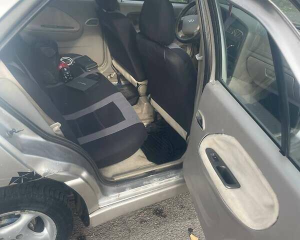 Чери Амулет, объемом двигателя 1.6 л и пробегом 249 тыс. км за 1200 $, фото 6 на Automoto.ua