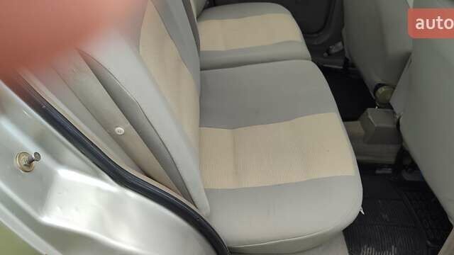 Чери Амулет, объемом двигателя 1.6 л и пробегом 84 тыс. км за 2100 $, фото 25 на Automoto.ua