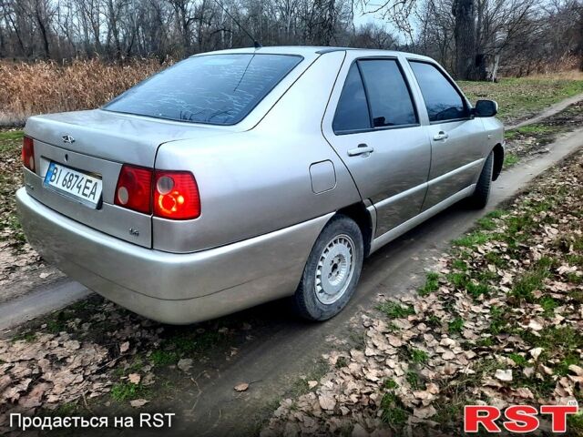 Чері Амулет, об'ємом двигуна 1.6 л та пробігом 133 тис. км за 2000 $, фото 4 на Automoto.ua