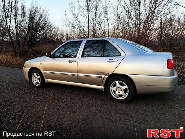 Чери Амулет, объемом двигателя 16 л и пробегом 134 тыс. км за 1800 $, фото 5 на Automoto.ua