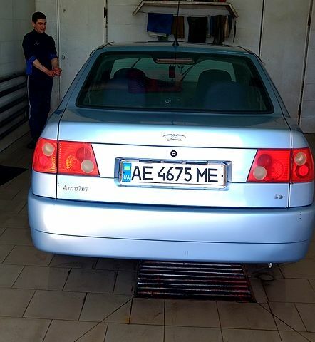 Чери Амулет, объемом двигателя 1.6 л и пробегом 215 тыс. км за 1550 $, фото 5 на Automoto.ua