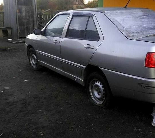 Чери Амулет, объемом двигателя 1.5 л и пробегом 0 тыс. км за 1400 $, фото 6 на Automoto.ua
