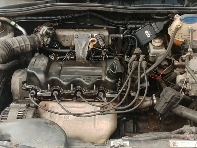 Серый Чери Амулет, объемом двигателя 1.6 л и пробегом 160 тыс. км за 1500 $, фото 4 на Automoto.ua