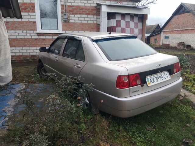 Сірий Чері Амулет, об'ємом двигуна 1 л та пробігом 136 тис. км за 900 $, фото 5 на Automoto.ua