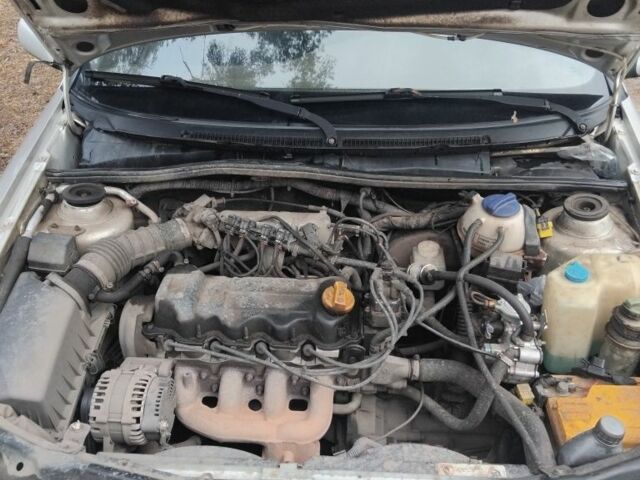 Сірий Чері Амулет, об'ємом двигуна 1.6 л та пробігом 1 тис. км за 1500 $, фото 8 на Automoto.ua