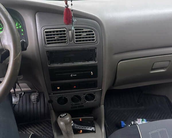 Сірий Чері Амулет, об'ємом двигуна 1.6 л та пробігом 158 тис. км за 1700 $, фото 12 на Automoto.ua