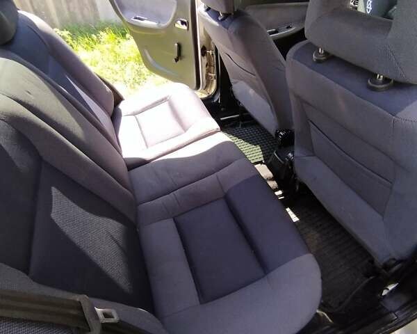 Серый Чери Амулет, объемом двигателя 1.6 л и пробегом 170 тыс. км за 2500 $, фото 2 на Automoto.ua
