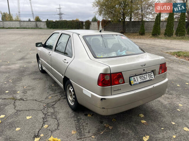 Чери Амулет 2007 в Вишневом на Automoto.ua Серый Чери Амулет, объемом двигателя 1.6 л и пробегом 59 тыс. км за 1500 $, фото 2 на Automoto.ua