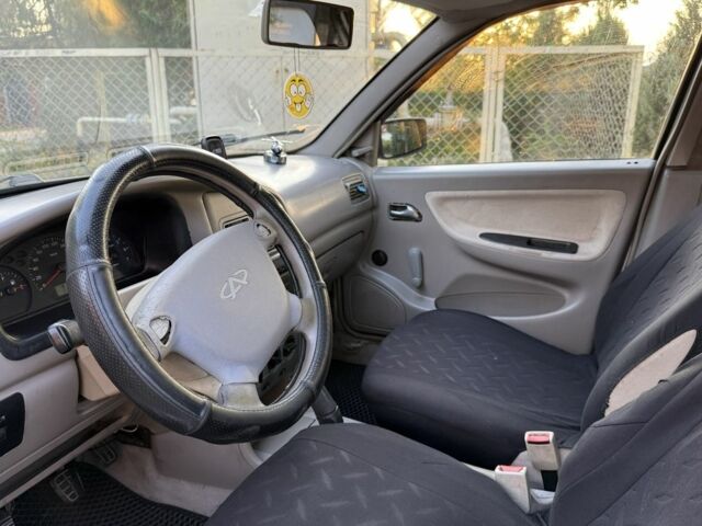 Сірий Чері Амулет, об'ємом двигуна 1.6 л та пробігом 160 тис. км за 1600 $, фото 13 на Automoto.ua