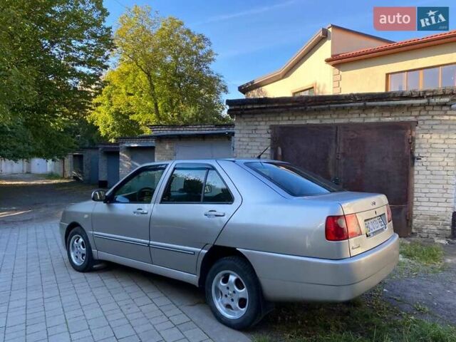 Сірий Чері Амулет, об'ємом двигуна 1.6 л та пробігом 163 тис. км за 2000 $, фото 6 на Automoto.ua