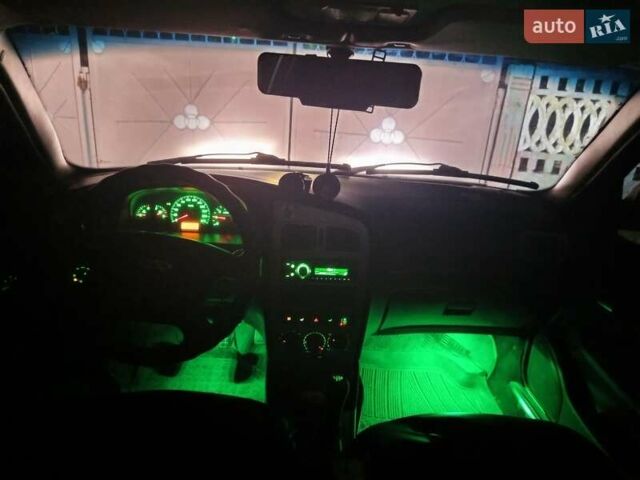 Чері Амулет 2008 у Захарівка (Фрунзівка) на Automoto.ua Сірий Чері Амулет, об'ємом двигуна 1.6 л та пробігом 231 тис. км за 2500 $, фото 19 на Automoto.ua