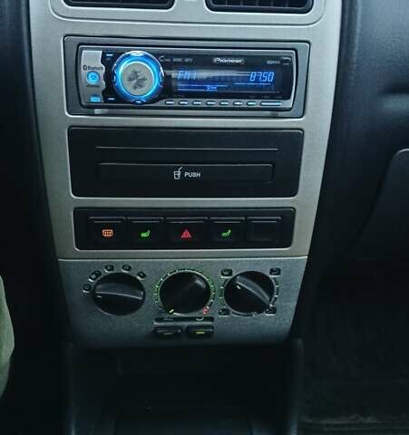 Серый Чери Амулет, объемом двигателя 1.6 л и пробегом 75 тыс. км за 3300 $, фото 19 на Automoto.ua