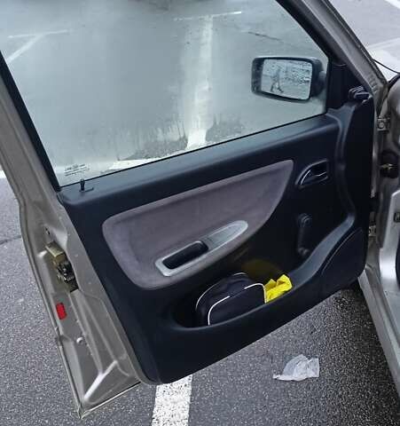 Серый Чери Амулет, объемом двигателя 1.6 л и пробегом 75 тыс. км за 3300 $, фото 12 на Automoto.ua