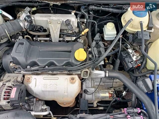 Серый Чери Амулет, объемом двигателя 1.6 л и пробегом 170 тыс. км за 1900 $, фото 7 на Automoto.ua