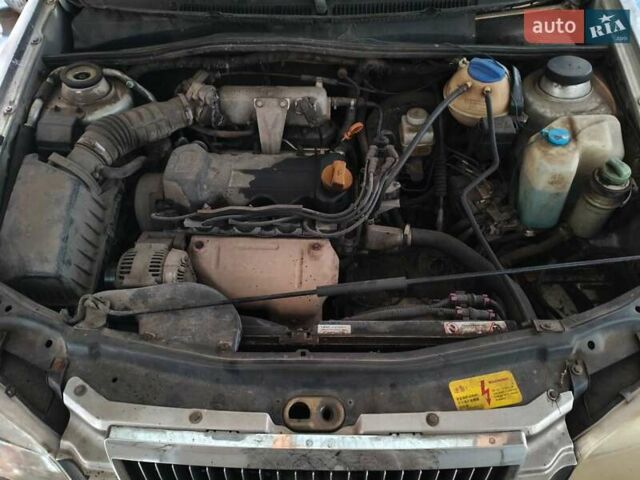 Серый Чери Амулет, объемом двигателя 1.6 л и пробегом 200 тыс. км за 1500 $, фото 3 на Automoto.ua