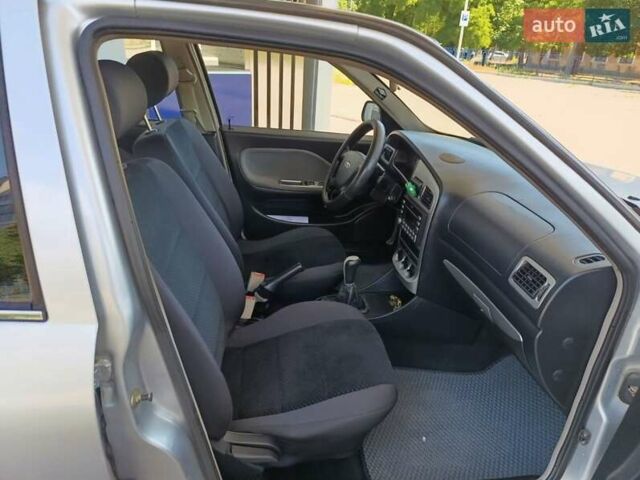 Сірий Чері Амулет, об'ємом двигуна 1.5 л та пробігом 104 тис. км за 3200 $, фото 36 на Automoto.ua