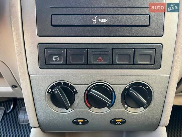 Синий Чери Амулет, объемом двигателя 1.6 л и пробегом 16 тыс. км за 3600 $, фото 13 на Automoto.ua