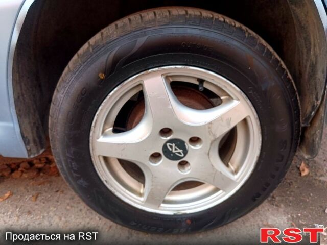 Синий Чери Амулет, объемом двигателя 1.6 л и пробегом 215 тыс. км за 1300 $, фото 9 на Automoto.ua