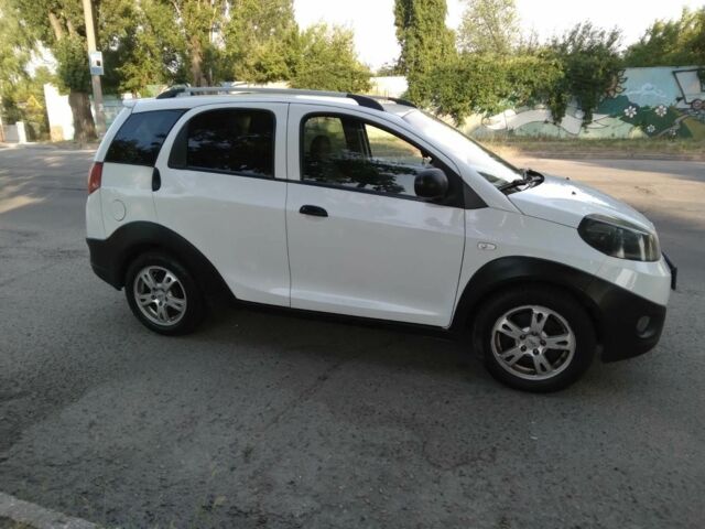 Білий Чері Біт, об'ємом двигуна 1.3 л та пробігом 110 тис. км за 3350 $, фото 3 на Automoto.ua