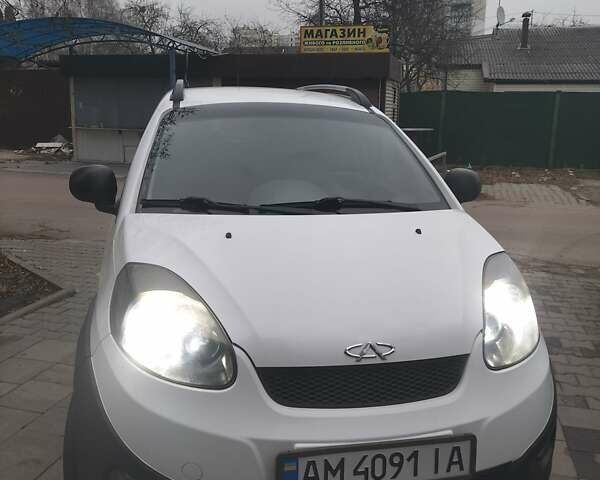 Белый Чери Бит, объемом двигателя 1.3 л и пробегом 122 тыс. км за 3500 $, фото 10 на Automoto.ua