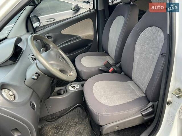 Белый Чери Бит, объемом двигателя 1.3 л и пробегом 117 тыс. км за 3200 $, фото 13 на Automoto.ua