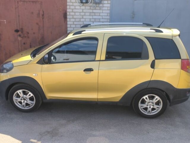 Жовтий Чері Біт, об'ємом двигуна 1.3 л та пробігом 220 тис. км за 3350 $, фото 2 на Automoto.ua