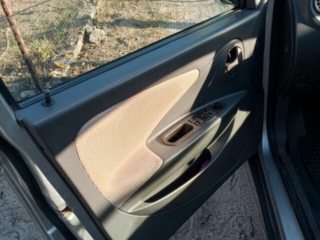 Серый Чери Бит, объемом двигателя 1.3 л и пробегом 100 тыс. км за 2500 $, фото 4 на Automoto.ua