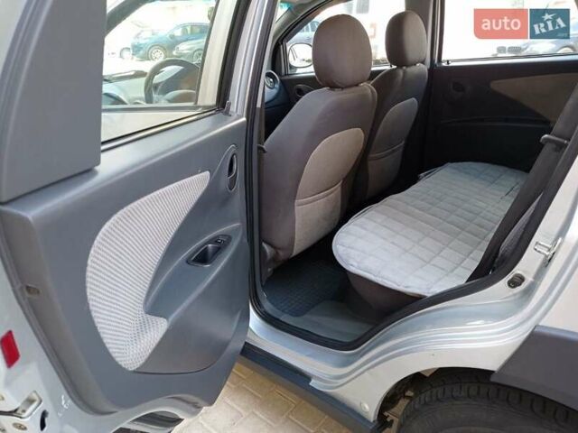 Серый Чери Бит, объемом двигателя 1.3 л и пробегом 117 тыс. км за 2900 $, фото 3 на Automoto.ua