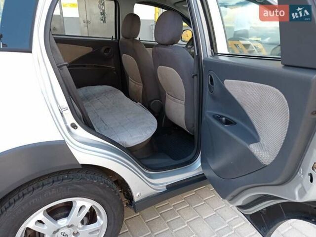 Серый Чери Бит, объемом двигателя 1.3 л и пробегом 117 тыс. км за 2900 $, фото 14 на Automoto.ua