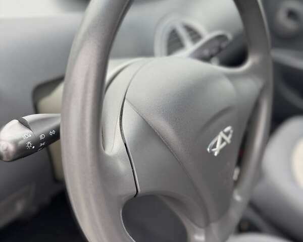 Серый Чери Бит, объемом двигателя 1.3 л и пробегом 18 тыс. км за 4500 $, фото 28 на Automoto.ua