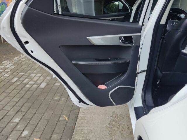 Белый Чери Другая, объемом двигателя 1.5 л и пробегом 99 тыс. км за 7600 $, фото 6 на Automoto.ua