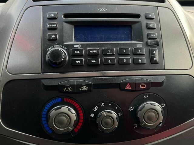 Белый Чери Другая, объемом двигателя 2.4 л и пробегом 119 тыс. км за 4500 $, фото 12 на Automoto.ua