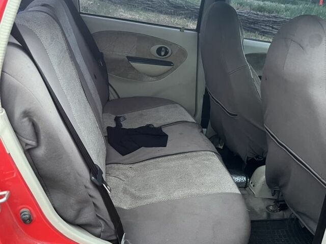 Красный Чери Другая, объемом двигателя 1.1 л и пробегом 2 тыс. км за 1150 $, фото 4 на Automoto.ua