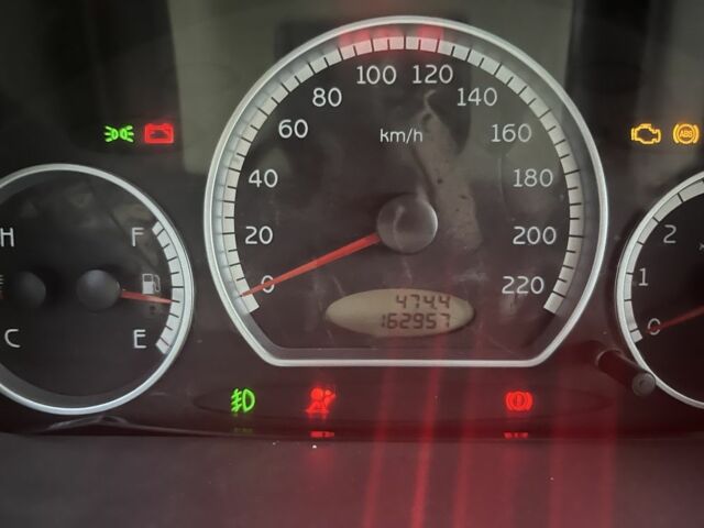 Красный Чери Другая, объемом двигателя 1.1 л и пробегом 2 тыс. км за 1150 $, фото 6 на Automoto.ua