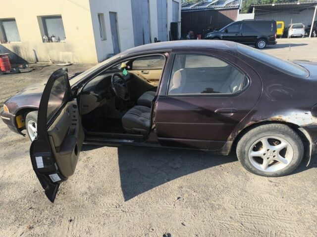 Чери Другая 1995 в Днепре (Днепропетровске) на Automoto.ua Красный Чери Другая, объемом двигателя 2 л и пробегом 1000 тыс. км за 1500 $, фото 4 на Automoto.ua