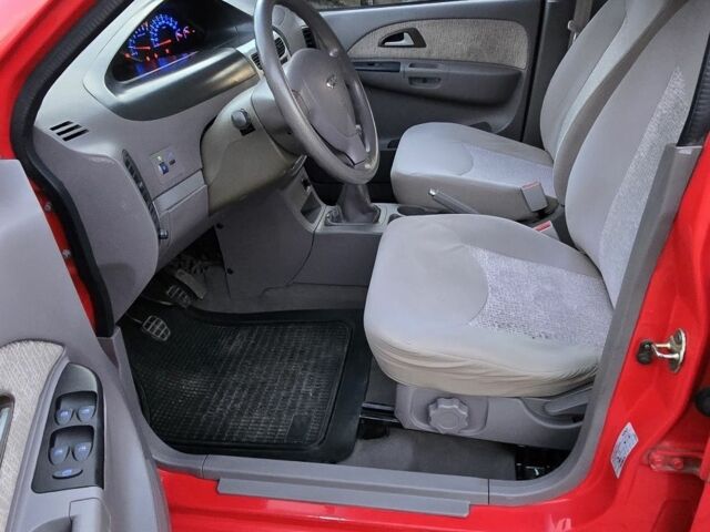 Красный Чери Другая, объемом двигателя 1.3 л и пробегом 150 тыс. км за 2300 $, фото 7 на Automoto.ua