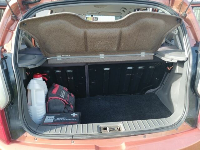 Жовтий Чері Інша, об'ємом двигуна 0 л та пробігом 130 тис. км за 2350 $, фото 6 на Automoto.ua