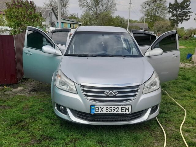 Сірий Чері Інша, об'ємом двигуна 1.5 л та пробігом 200 тис. км за 3200 $, фото 1 на Automoto.ua