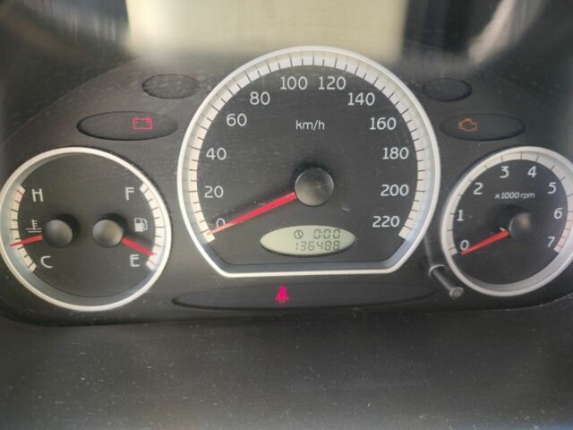 Чери Другая 2007 в Каневе на Automoto.ua Зеленый Чери Другая, объемом двигателя 1.1 л и пробегом 138 тыс. км за 2000 $, фото 7 на Automoto.ua