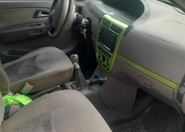 Зеленый Чери Другая, объемом двигателя 1.3 л и пробегом 2 тыс. км за 600 $, фото 3 на Automoto.ua