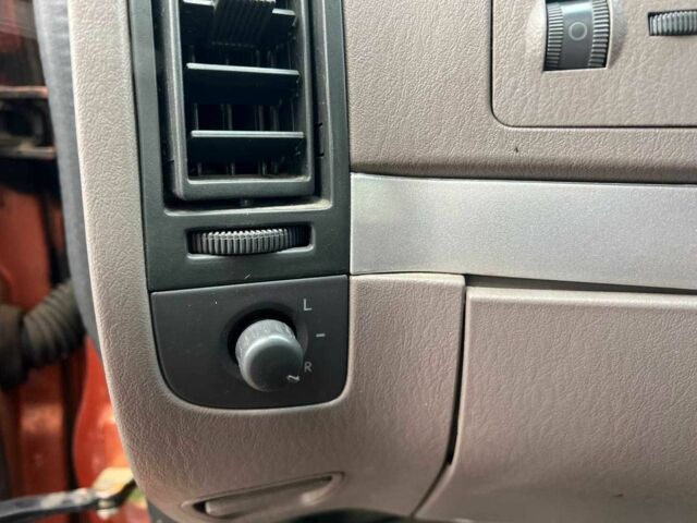 Оранжевый Чери Другая, объемом двигателя 1.3 л и пробегом 16 тыс. км за 3200 $, фото 12 на Automoto.ua